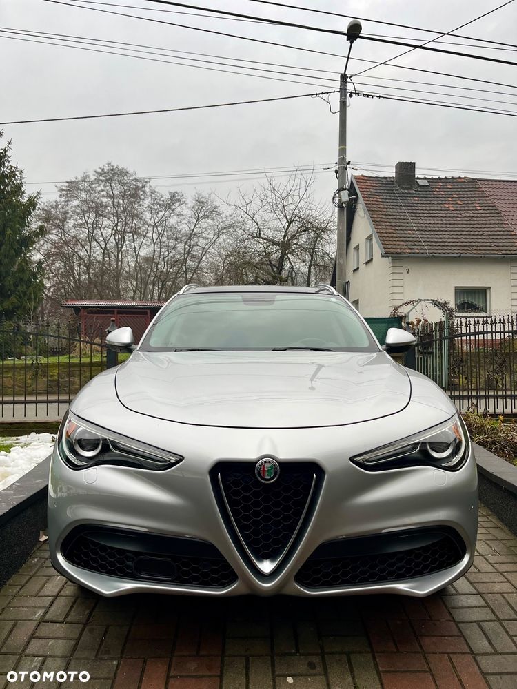 Alfa Romeo Stelvio 2.0 Turbo 16V AT8-Q4 Ti - 7