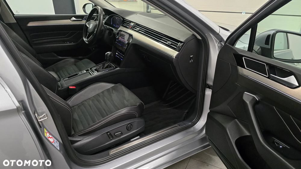 Volkswagen Passat - 8