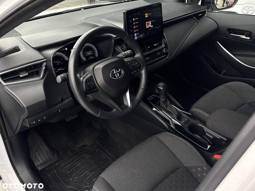 Toyota Corolla - 13