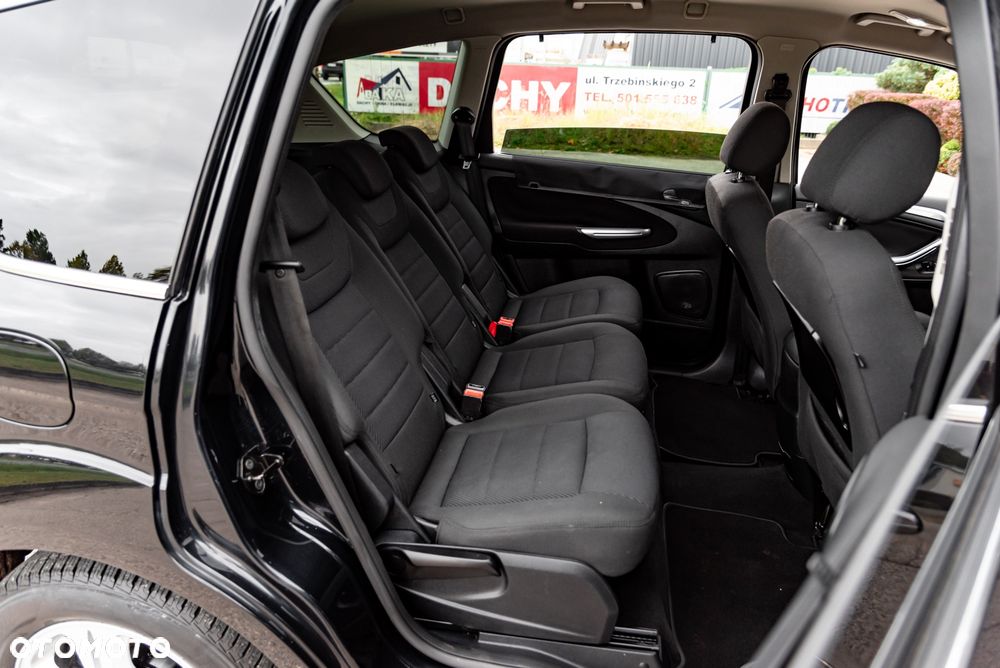 Ford S-Max 2.0 TDCi DPF Ambiente - 22