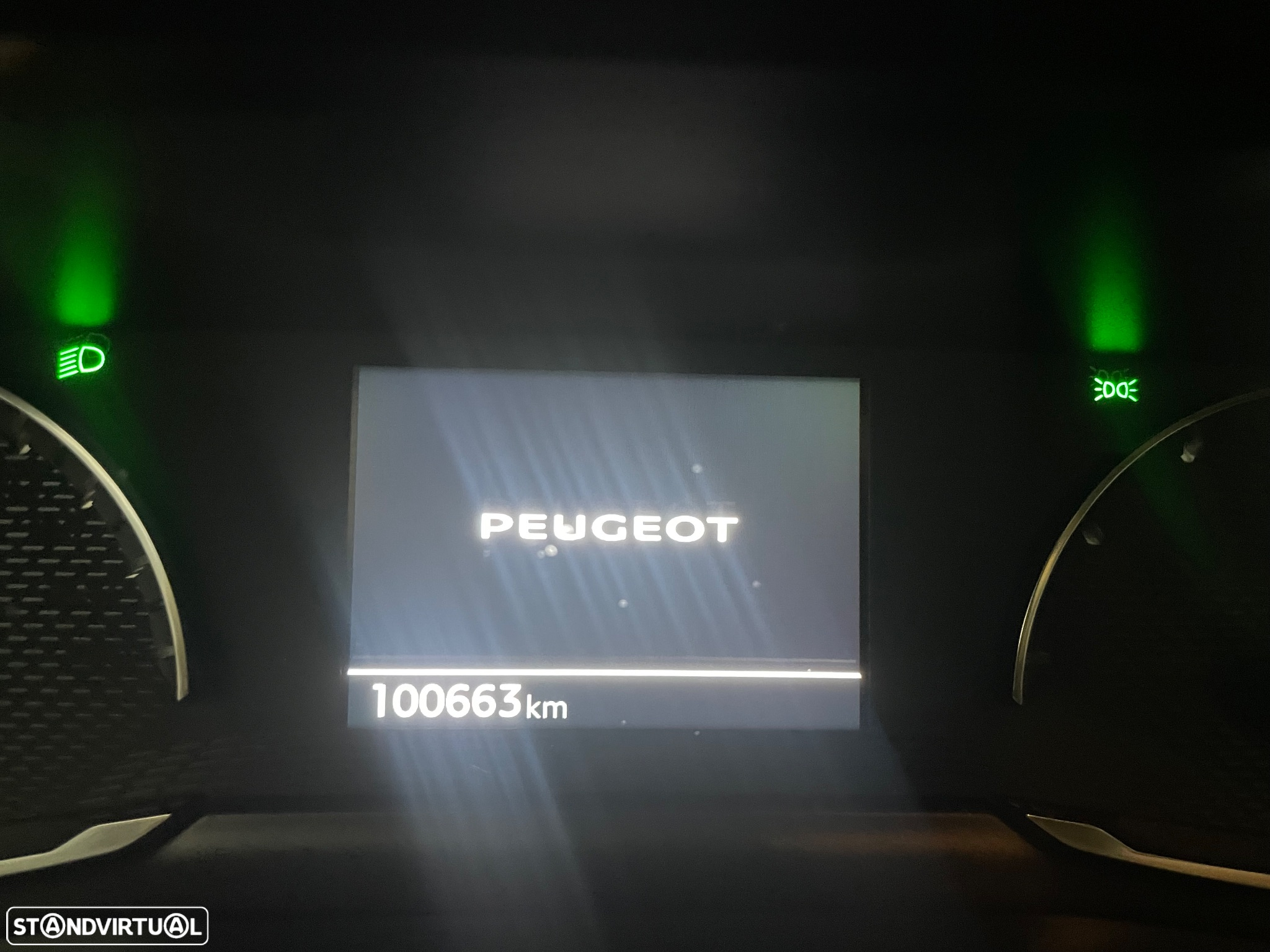 Peugeot 208 PureTech 100 Active - 26
