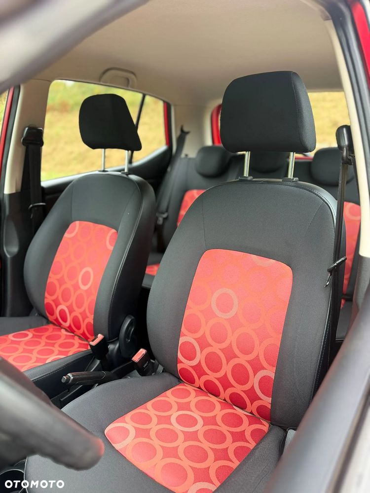 Hyundai i10 1.1 Style - 12