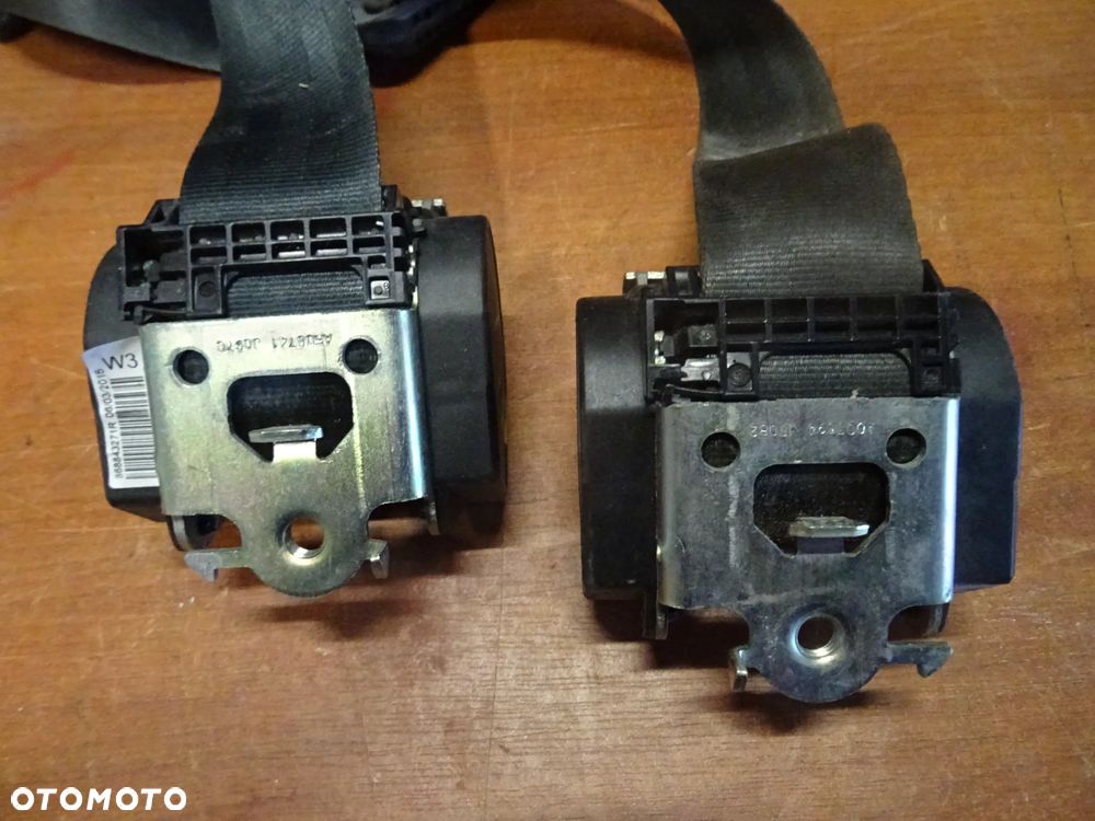 DACIA DOKKER LODGY  PAS PEZPIECZENSTWA LEWY PRAWY ROZNE CZESCI - 2