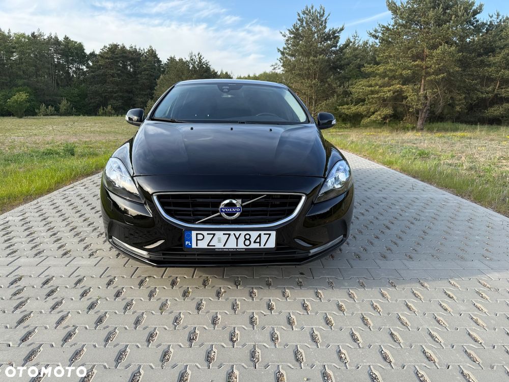 Volvo V40 D3 Momentum - 8
