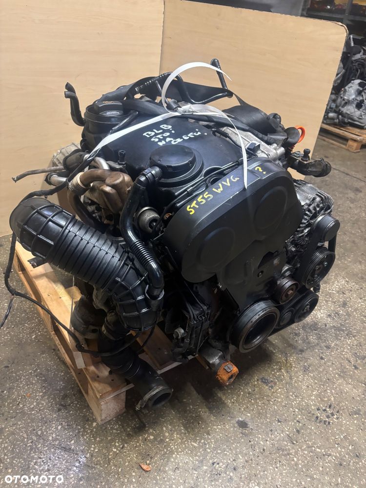 BLB kompletny NA CZESCi głowica  silnik Audi A4 / A6 2.0 TDI 140KM / 103kW Silnik Blb stoi na części głowica turbina wtrysk wtryski alternator kolektor pompa tłok miska - 3
