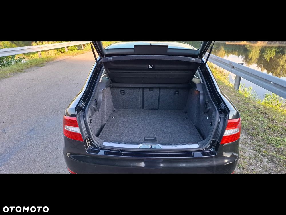 Skoda Superb 2.0 TDI Ambition - 24