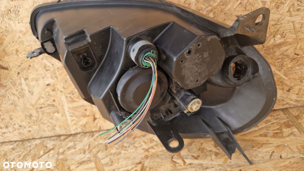 FIAT GRANDE PUNTO LAMPA LEWA PRZEDNIA PRZÓD EU VALEO - 6