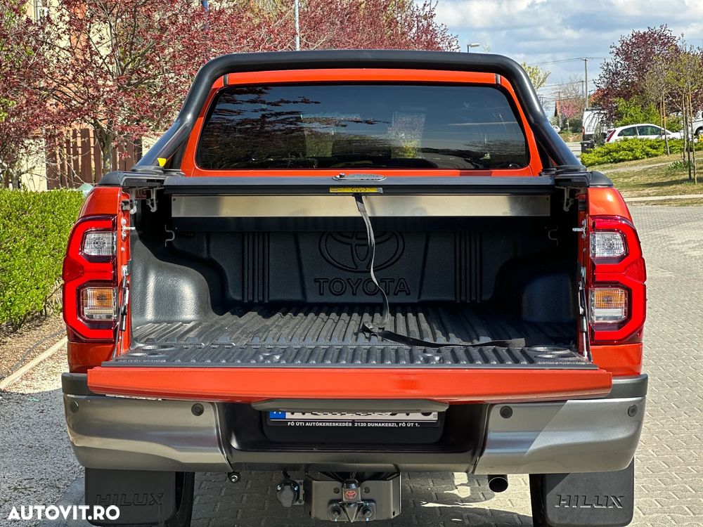 Toyota Hilux 2.8D 204CP 4x4 Double Cab AT MHEV Invincible Color Edition (3E5) - 13