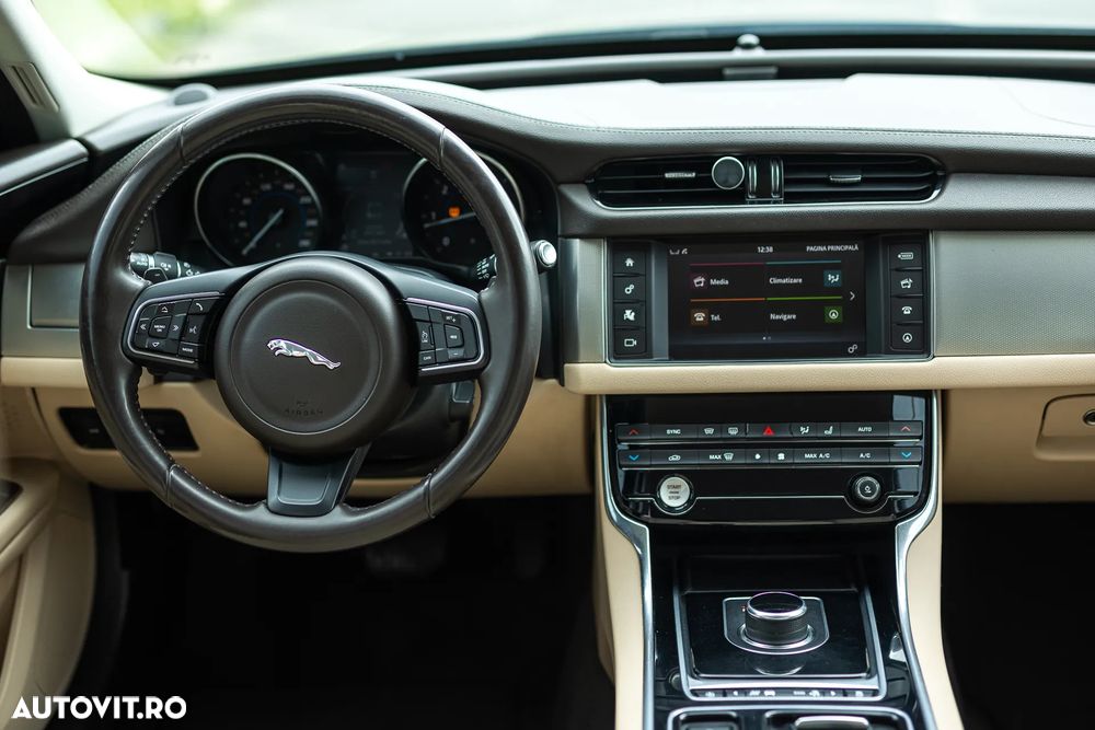 Jaguar XF 20d Aut. Prestige - 15