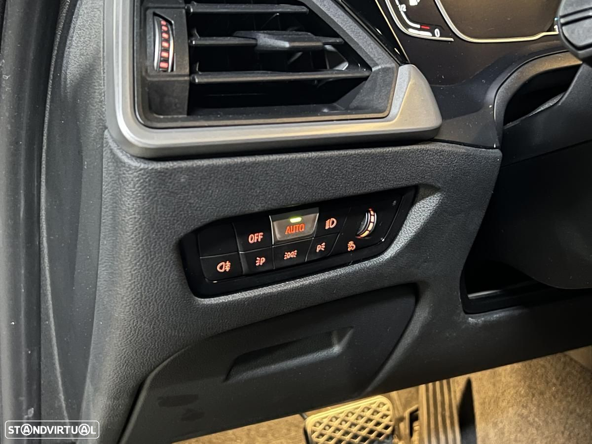 BMW 330 e Touring Corporate Edition Auto - 38