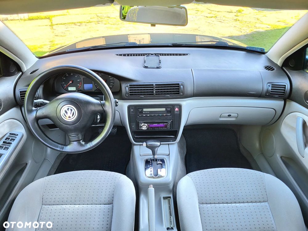 Volkswagen Passat 1.8T Basis Tiptr - 21