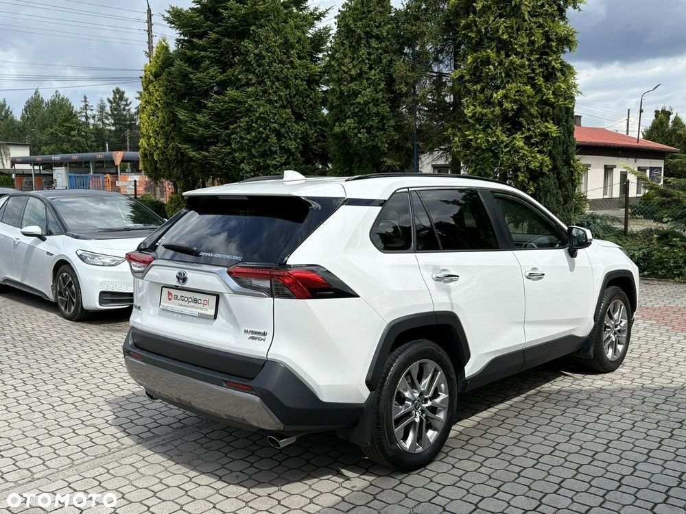 Toyota RAV4 - 6