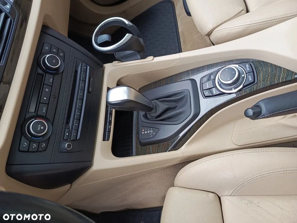 BMW X1 xDrive20d - 17