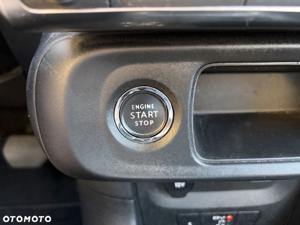 Citroën C3 Pure Tech 110 S&S EAT6 MAX - 26