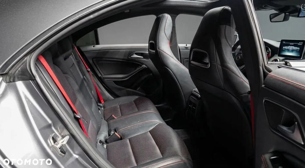 Mercedes-Benz CLA AMG 45 4-Matic - 7