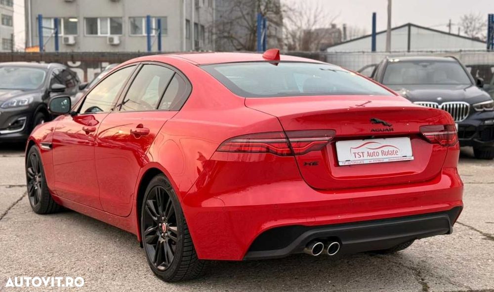 Jaguar XE D200 RWD MHEV R-Dynamic S - 7