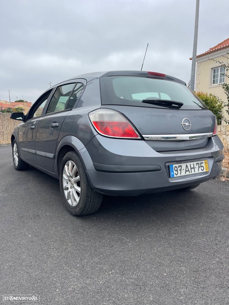 Opel Astra 1.3 CDTI Cosmo - 3