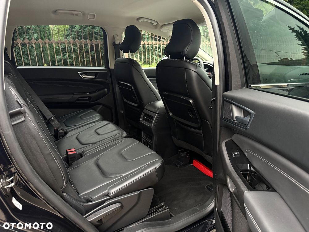 Ford S-Max - 11