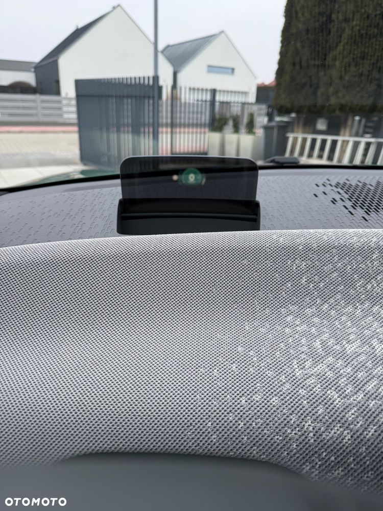 MINI Cooper E Favoured Trim - 23
