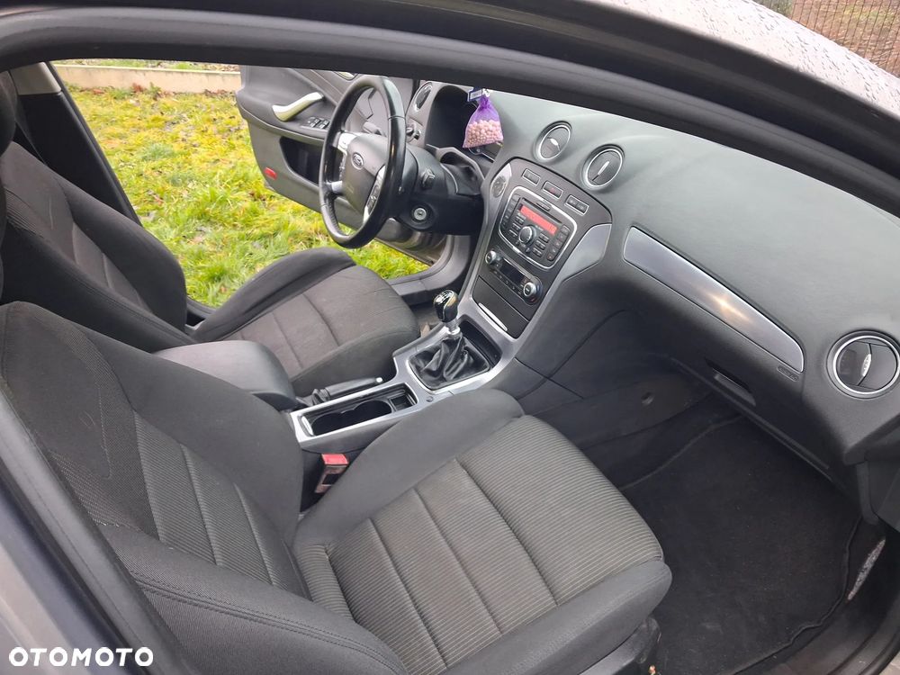 Ford Mondeo 2.0 TDCi Titanium - 15