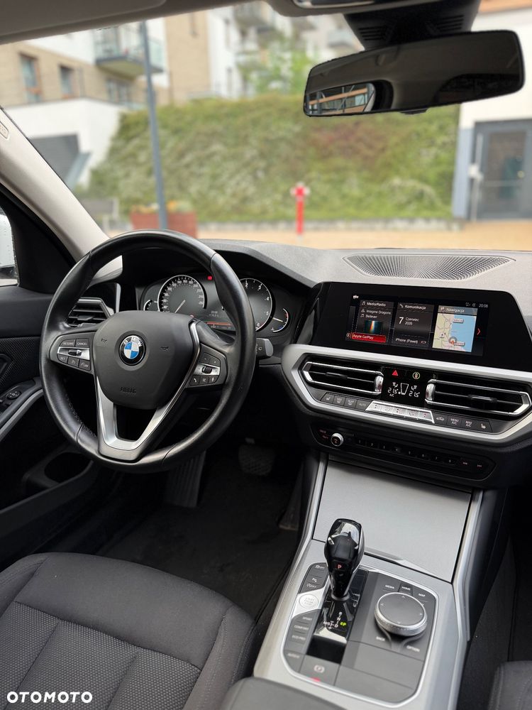 BMW Seria 3 318d Advantage - 17