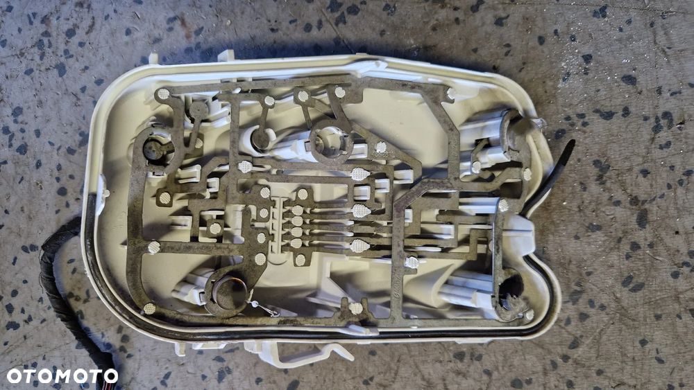 AUDI A6 C6 WKŁAD LAMPY TYŁ LEWY 436071L - 2