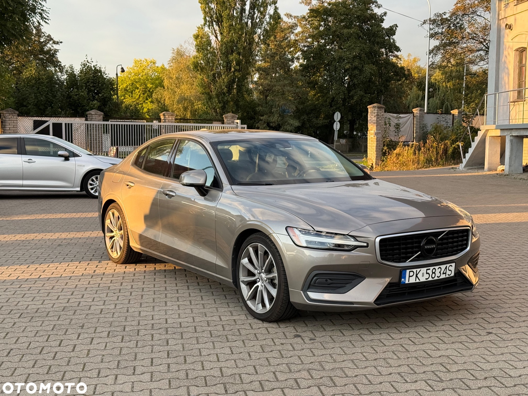 Volvo S60 T5 Momentum Pro - 2
