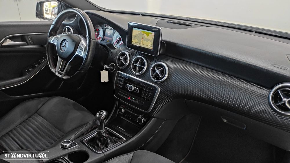 Mercedes-Benz A 200 CDi BE AMG Sport - 23