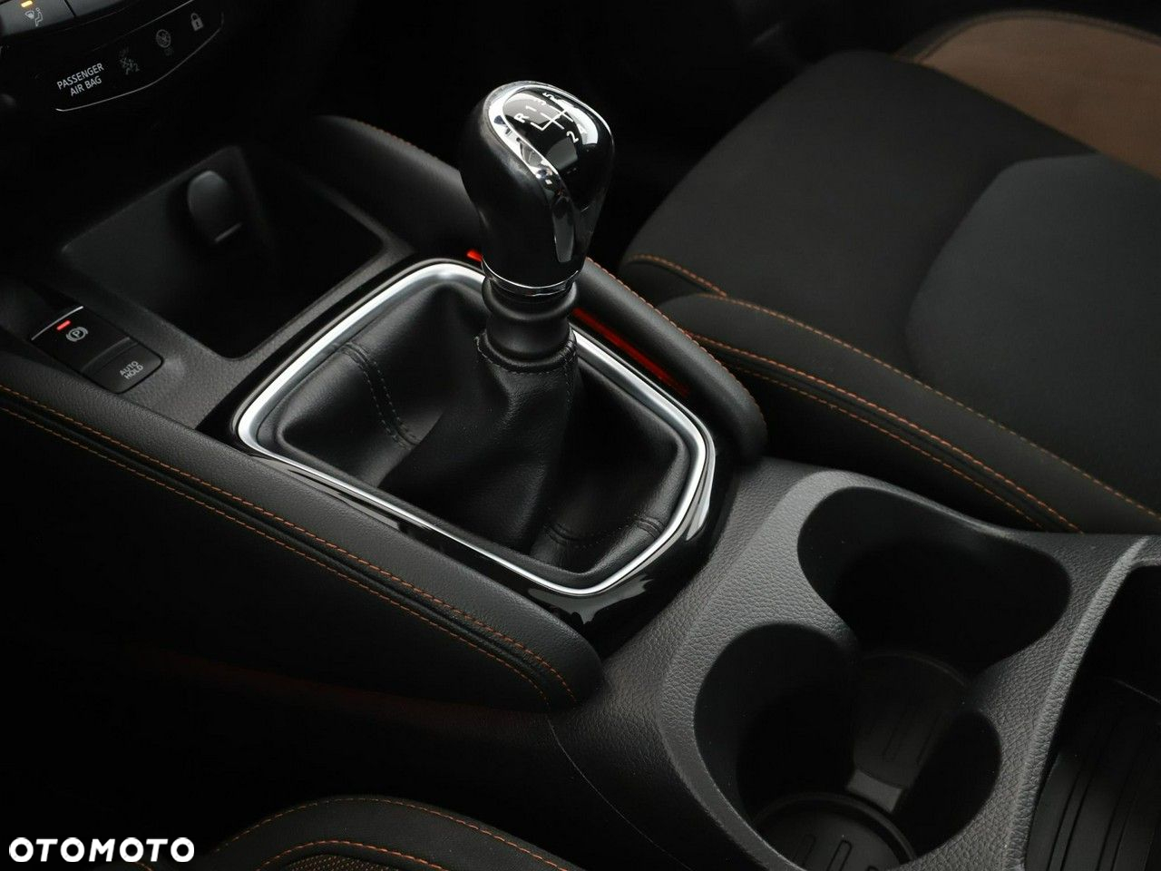 Nissan Qashqai 1.7 dCi N-Connecta - 27