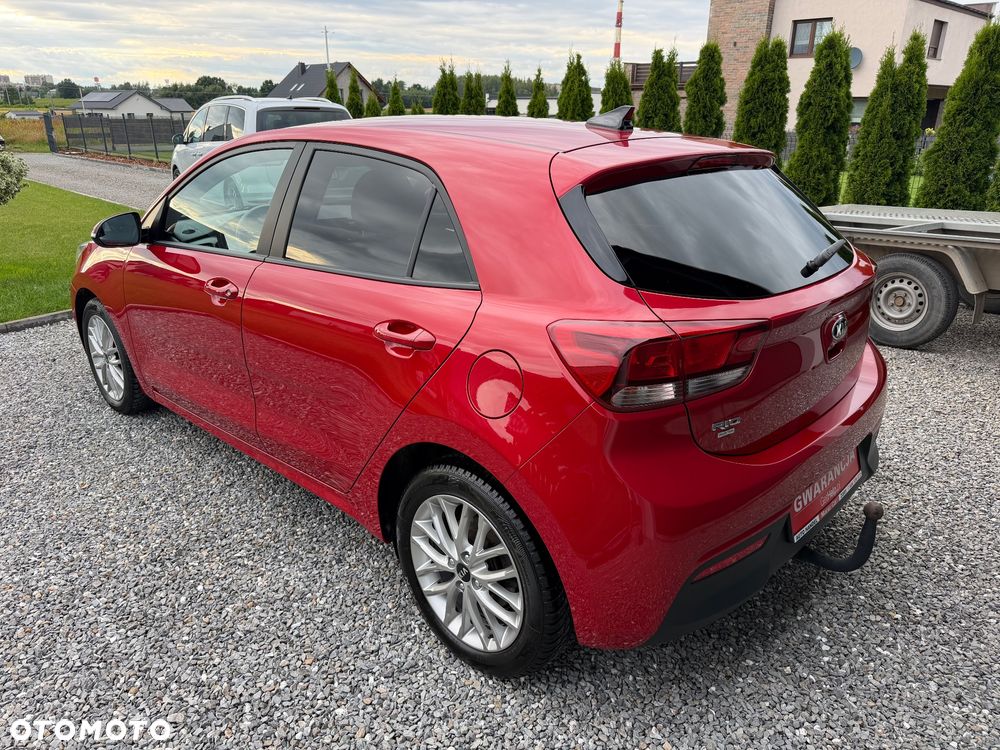 Kia Rio 1.2 Dream Team Edition - 6