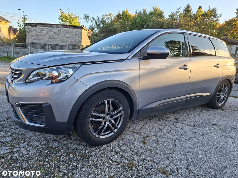 Peugeot 5008 2020 photo 2