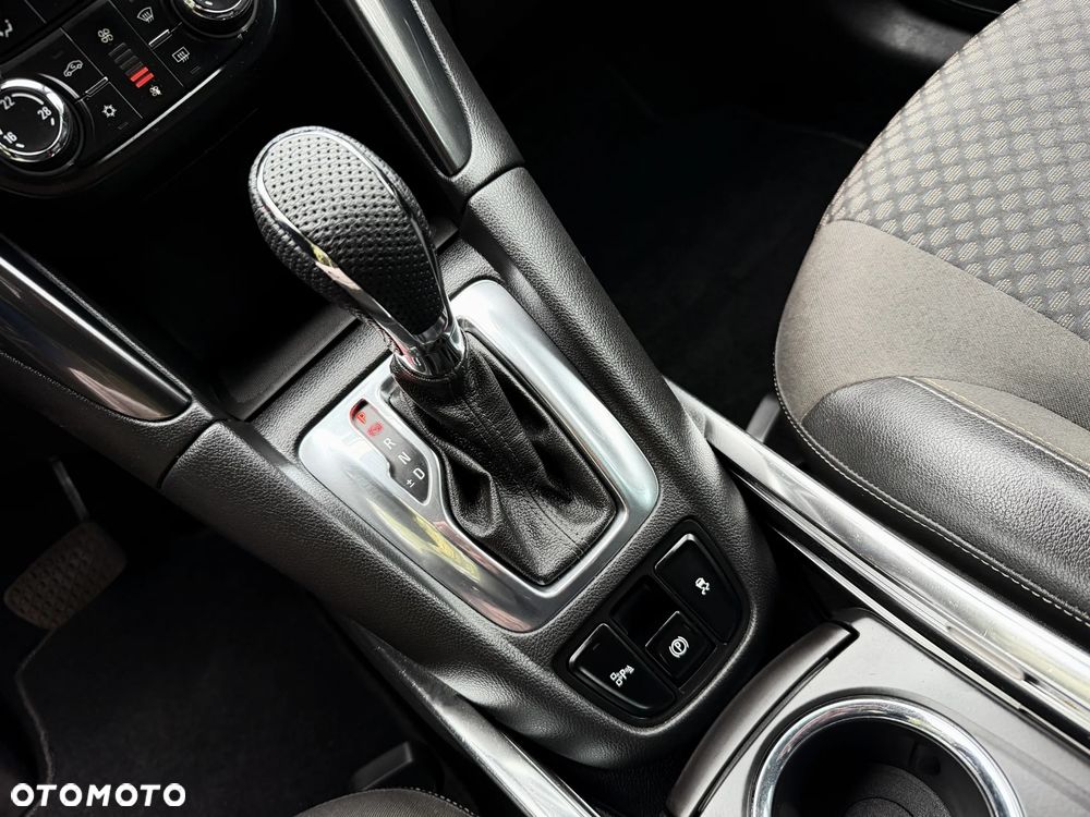 Opel Zafira Tourer 1.4 Turbo Automatik Innovation - 27