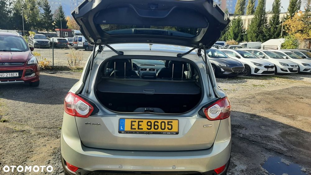 Ford Kuga 2.0 TDCi 2x4 Titanium - 10