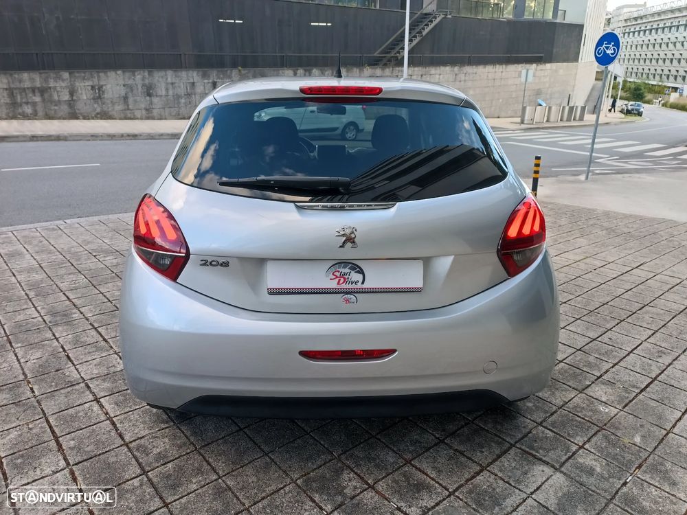 Peugeot 208 1.4 HDi Active - 8