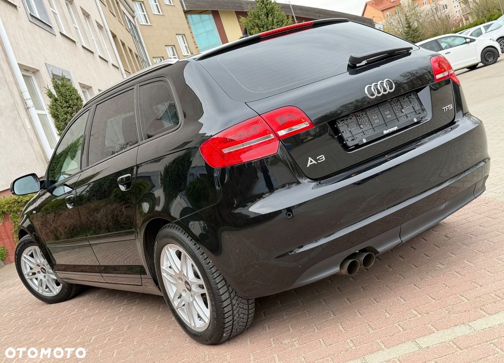 Audi A3 Sportback 1.4 TFSI S line Sportpaket - 4