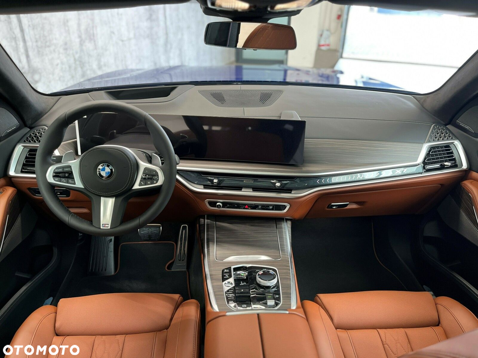 BMW X7 - 7