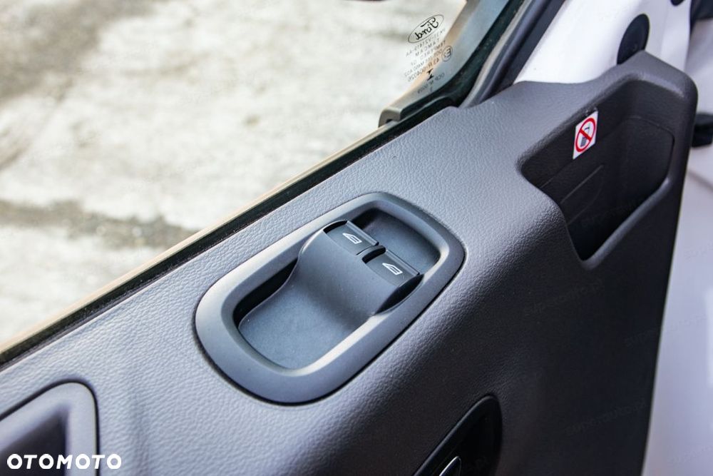 Ford Transit 350 L3H2 Trend 2.0 130KM - 15