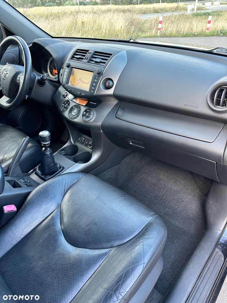 Toyota RAV4 2.2 D-CAT X Platinium NAVI - 11
