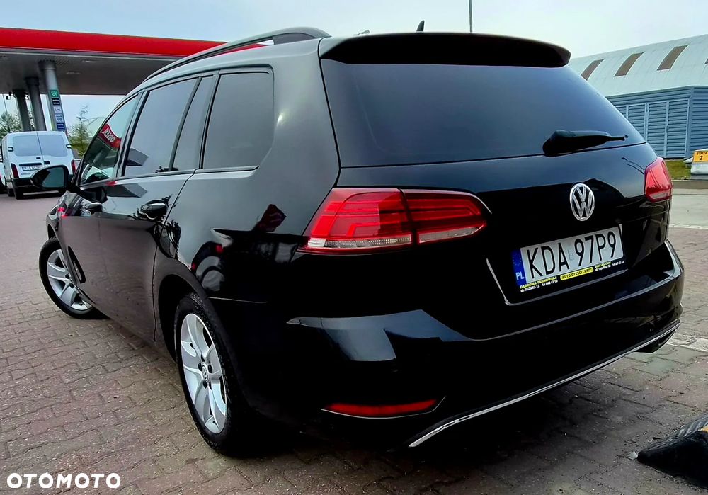 Volkswagen Golf 2.0 TDI SCR DSG Comfortline - 3