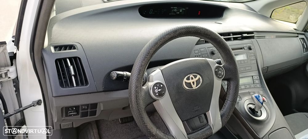 Toyota Prius 1.8 - 12