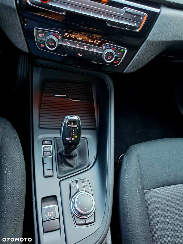 BMW X1 sDrive18i - 13