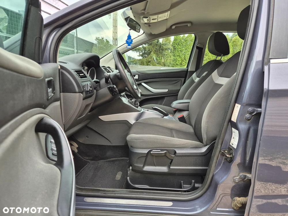 Ford Kuga 2.0 TDCi 4x4 Trend - 5