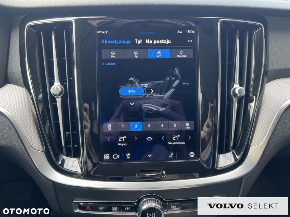 Volvo V60 Cross Country - 26