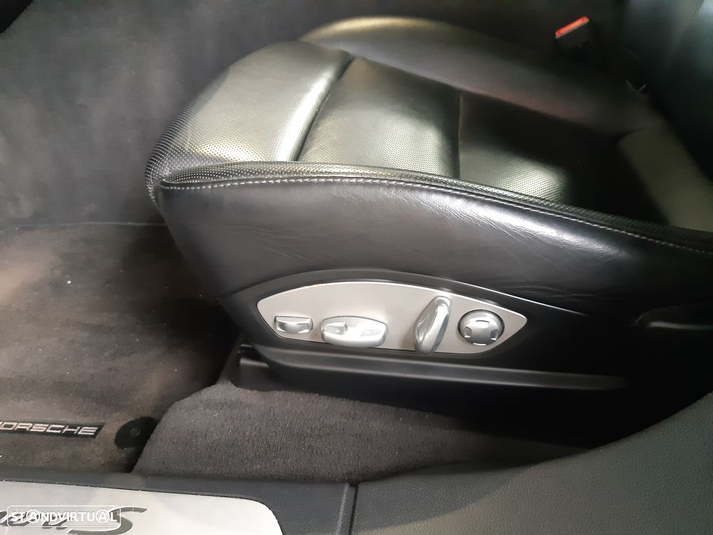 Porsche Panamera S E-Hybrid - 17