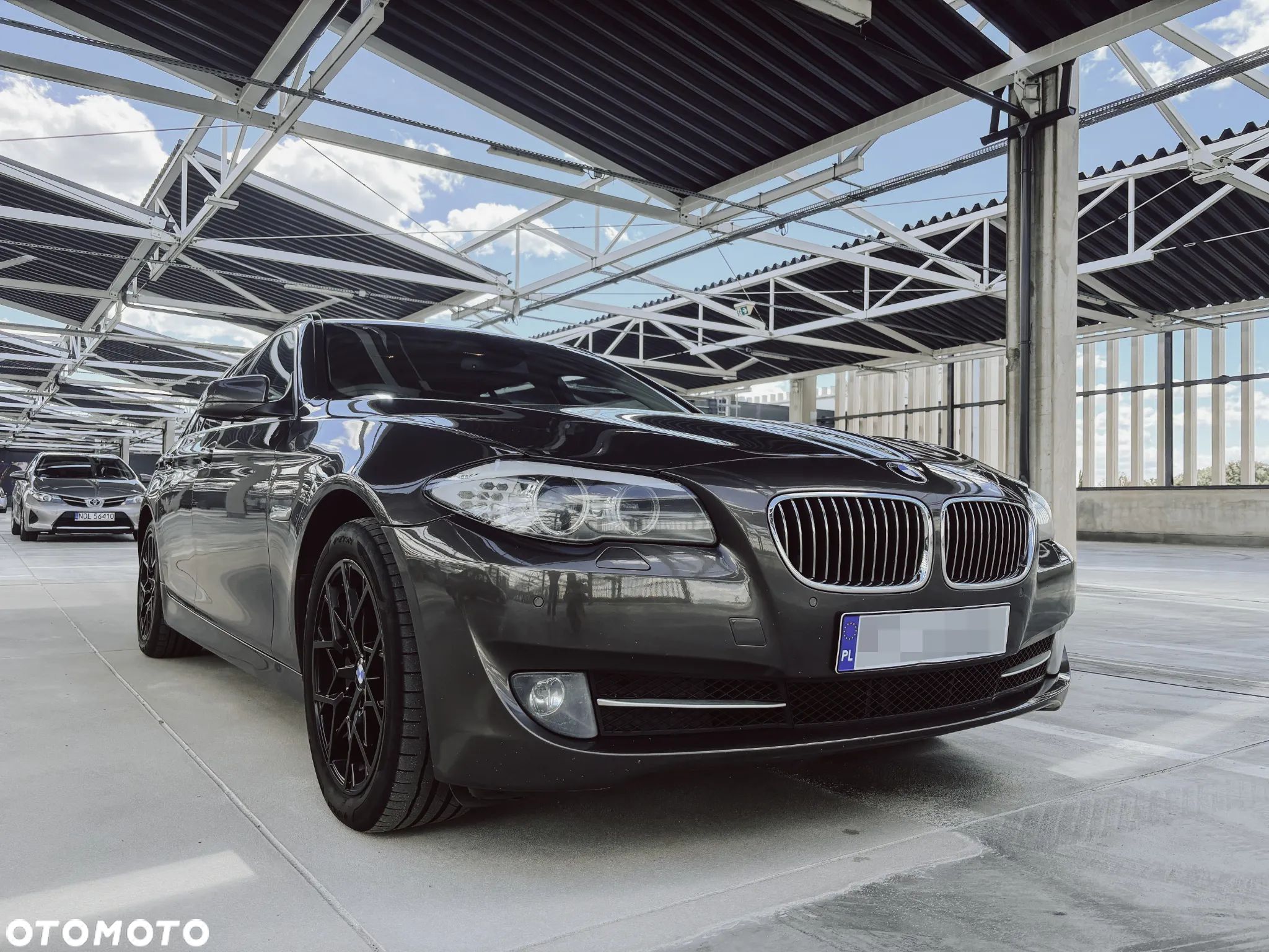 BMW Seria 5 520d Touring - 1