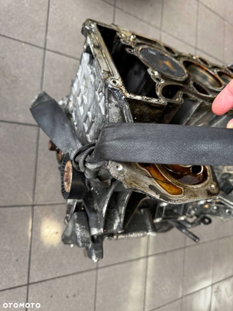 BLOK SILNIKA Z WAŁEM 2.0 N46B20BY BMW 3 E90 2007 - 1
