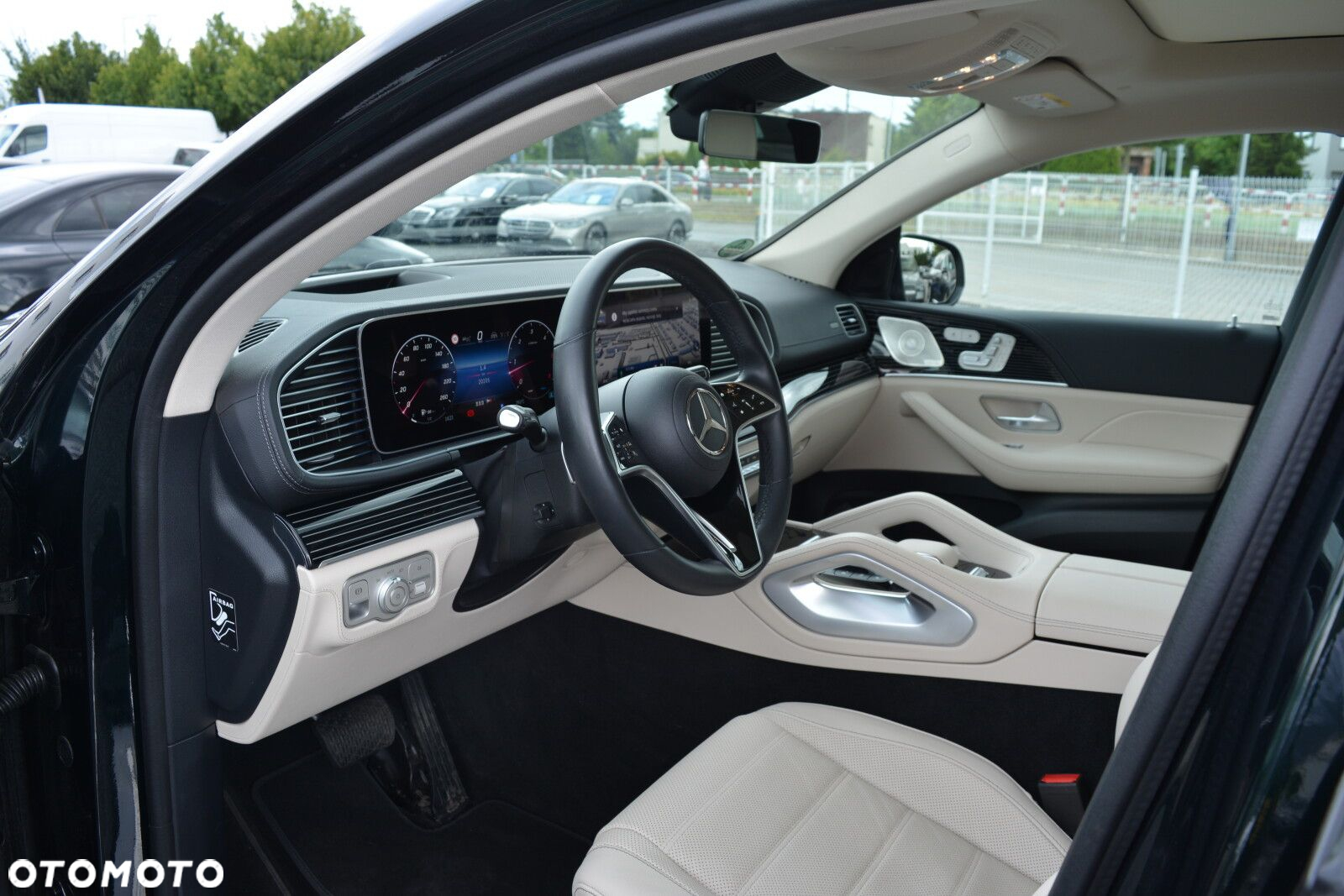 Mercedes-Benz GLE - 18