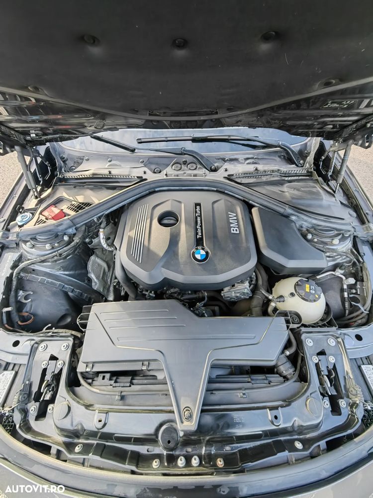 BMW Seria 3 318i Aut. - 2