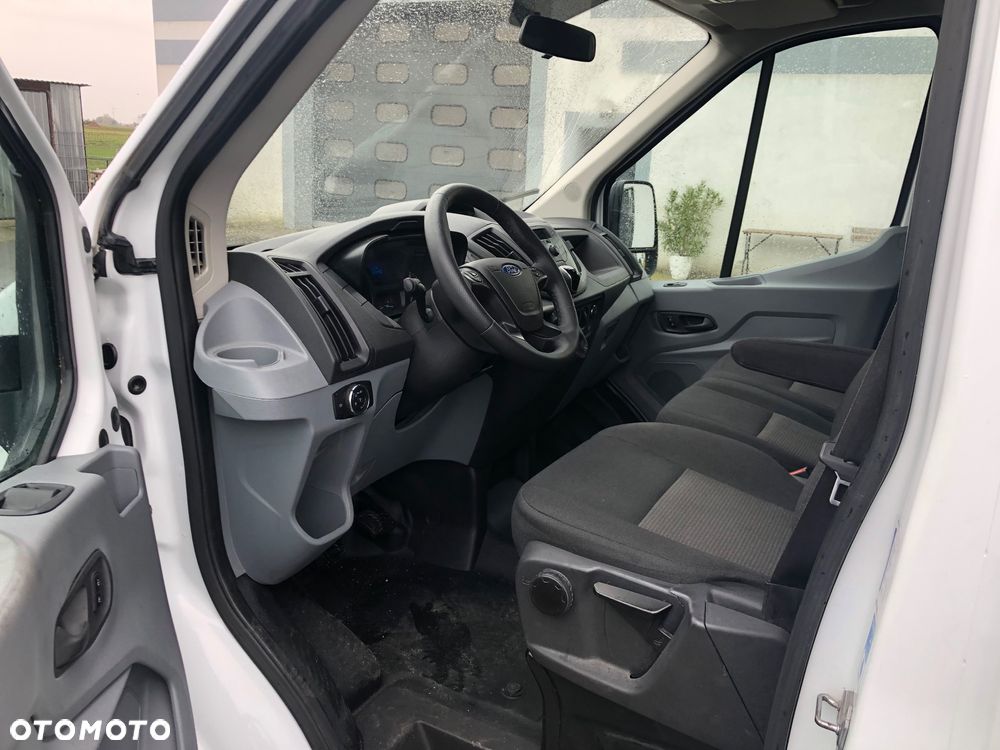 Ford Transit - 11