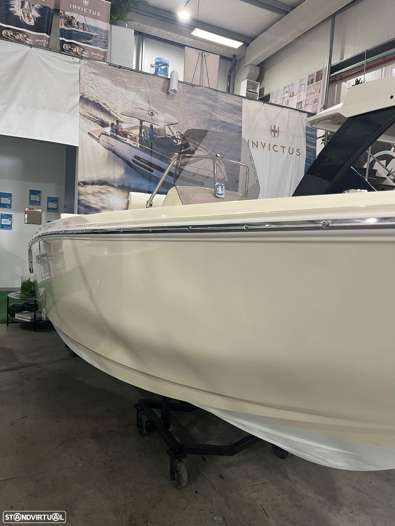 Invictus Yachts FX 190 - 6